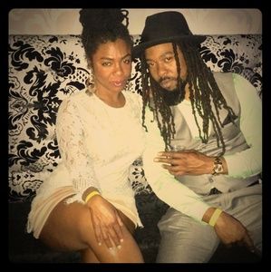 Meet your Posher, Kenyon